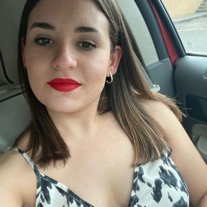 Meet your Posher, Frida